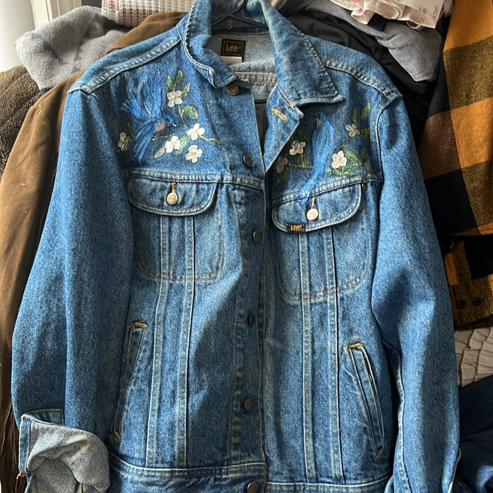 Vintage 80’s Lee hand painted denim trucker jacket birds. M - Picture 3 of 6